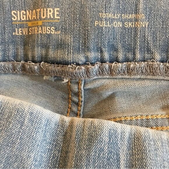 Levis Pull on High Rise Skinny! Shaping Jeans! - Picture 4 of 7